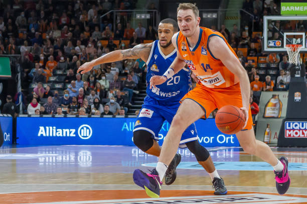 在不断努力 在不断努力