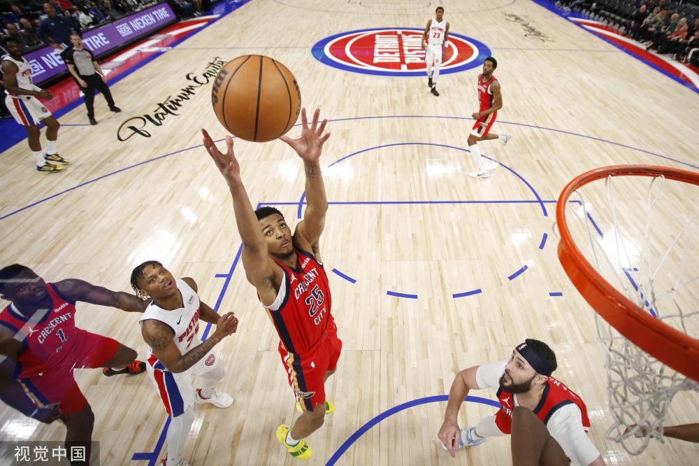 8年C罗离 8年C罗离