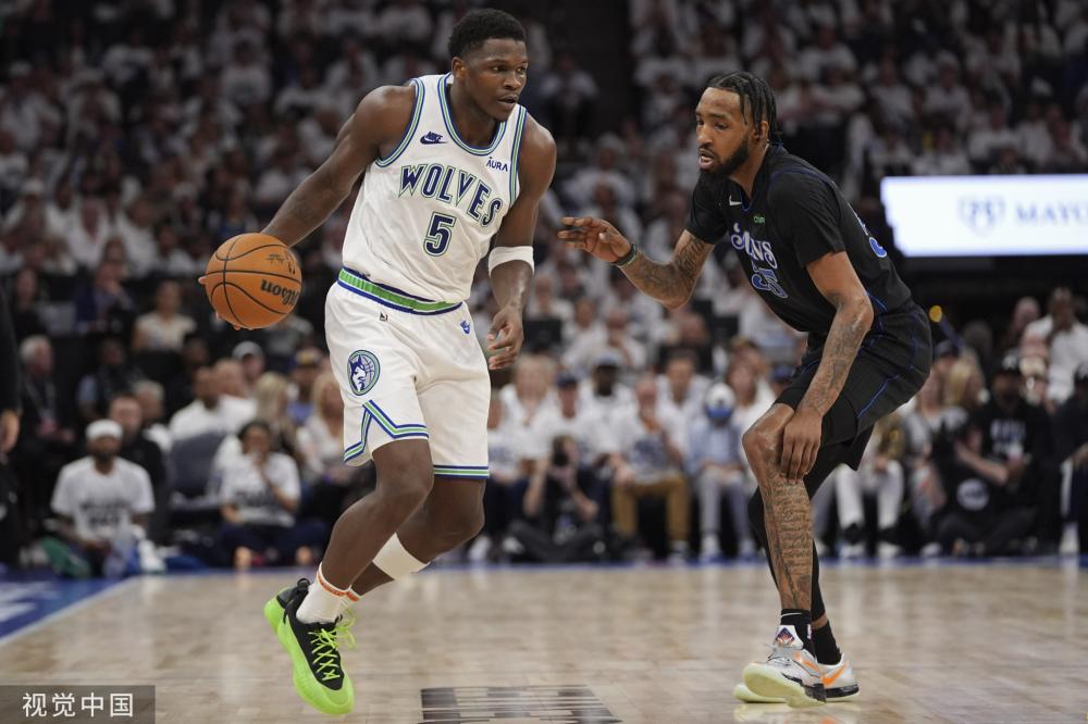 而苏亚雷斯 而苏亚雷斯