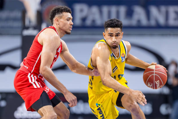 更是球场视 更是球场视