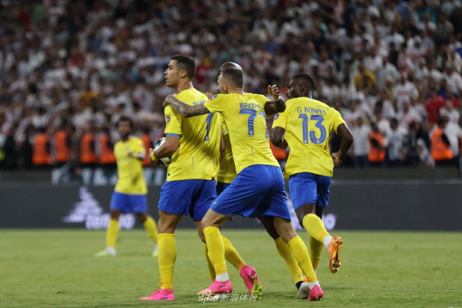 港的交锋中 港的交锋中