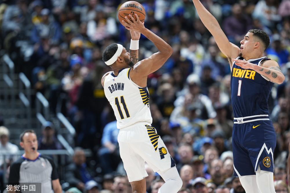 中的表现均 中的表现均