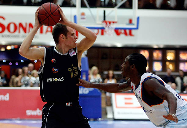 动对手来打 动对手来打